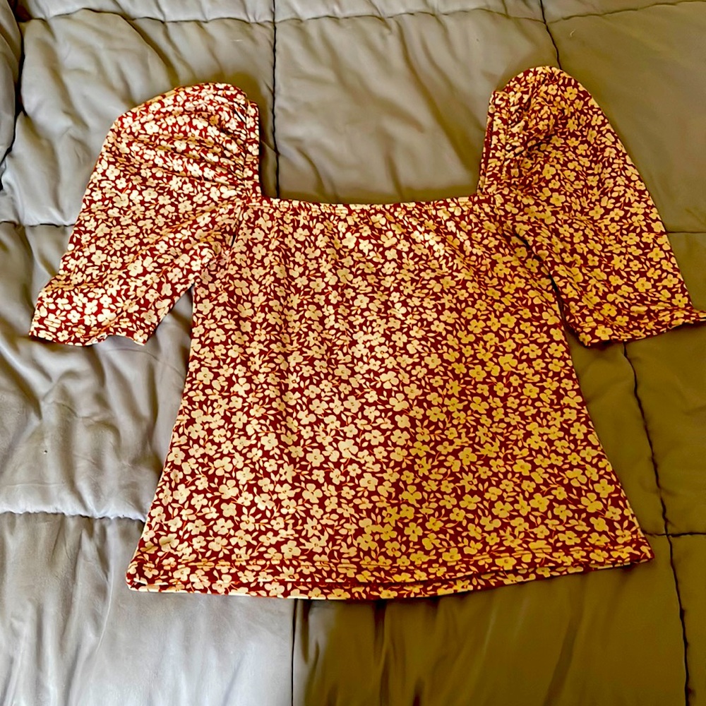 Square neck top